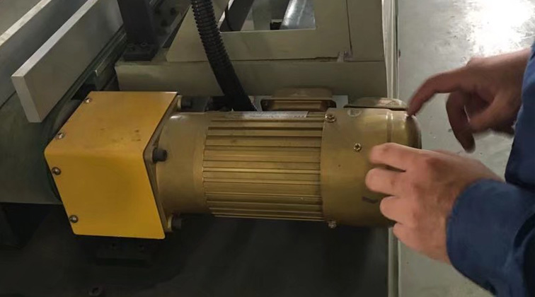 減速機(jī)與調(diào)速機(jī)有什么區(qū)別？